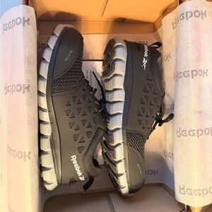 Reebok Black and Gray Men's Lightweight Training Shoes